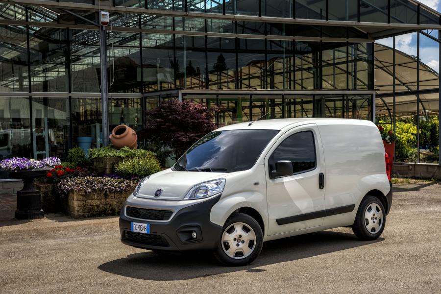  Fiat Fiorino (225) 2016 года  (фото 2 из 12)